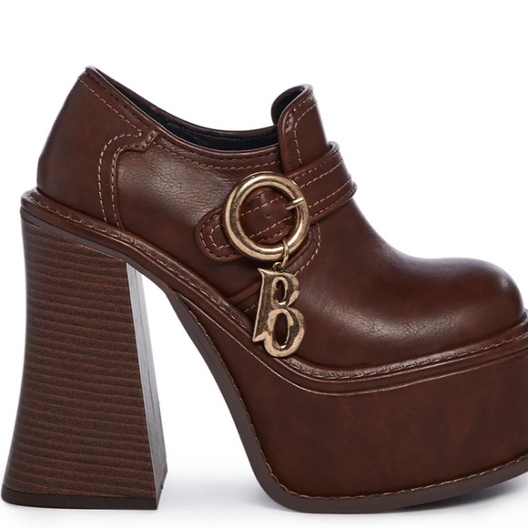 Bratz Shoes - RARE doll Kills x Bratz platform shoes